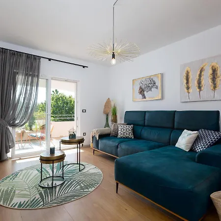 Luxury Vabriga