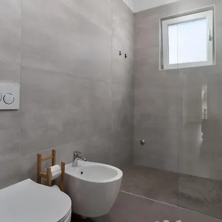 Luxury Vabriga