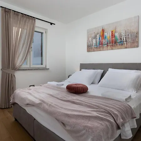 Luxury Vabriga *