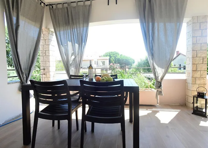 Luxury Vabriga 아파트 *